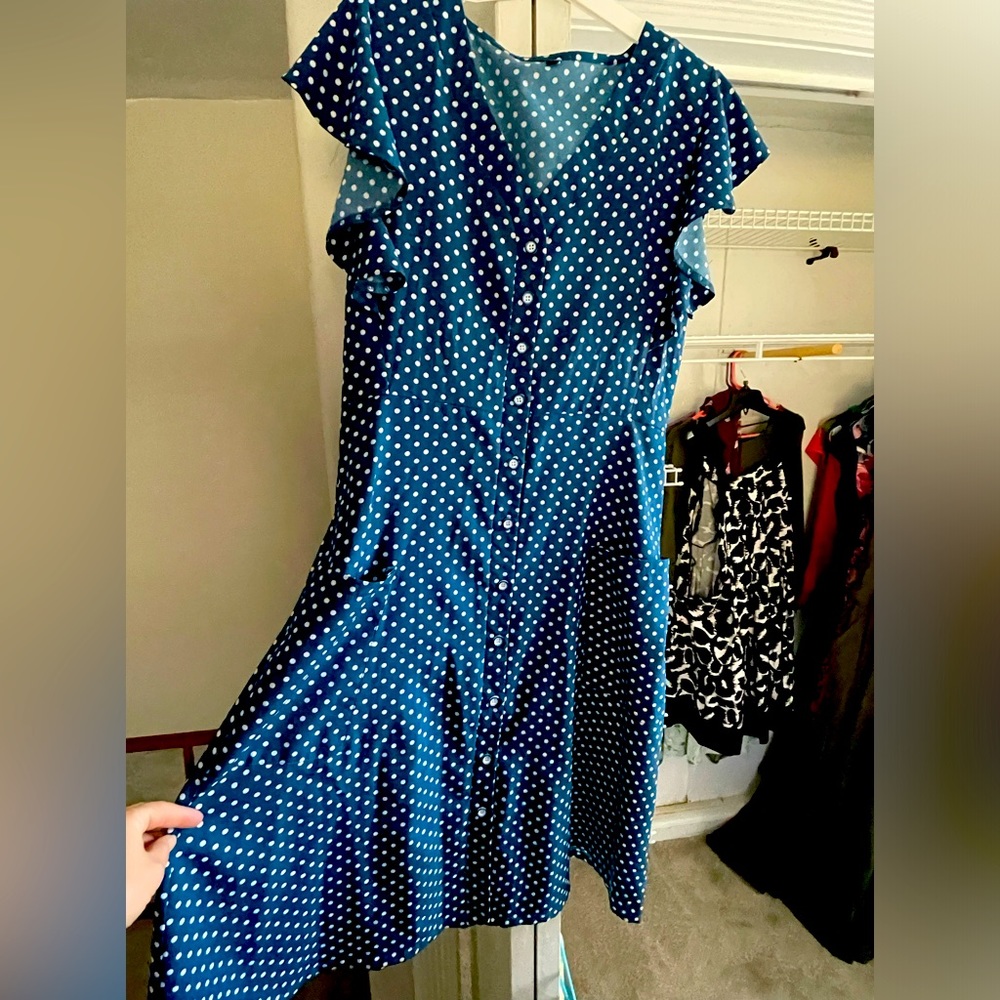 Polka dot teal aqua casual lightweight mid length dress with short sleeves
